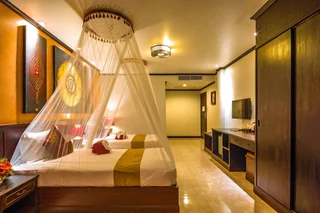 Патонг: Tanawan Phuket Hotel