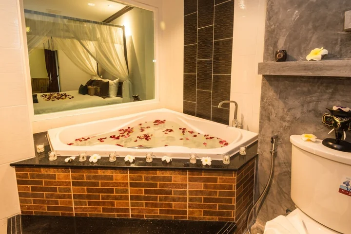 Патонг: Tanawan Phuket Hotel