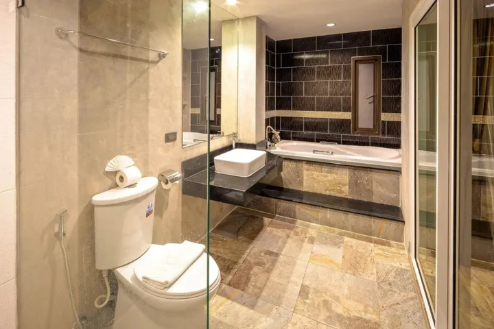 Патонг: Tanawan Phuket Hotel