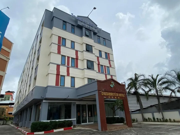 Сураттхани: SR Hotel