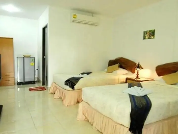 Тхаланг: Ruan Mai Sang Ngam Resort