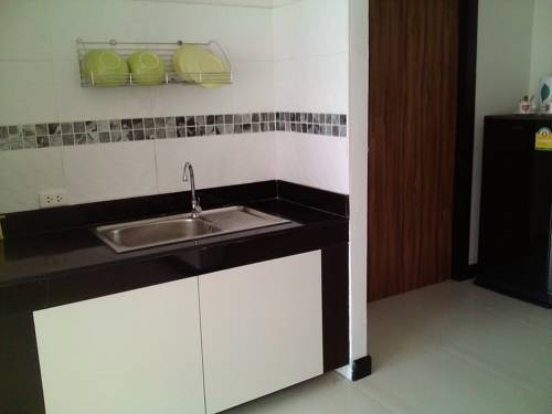 Кату: Ea-sy Condotel