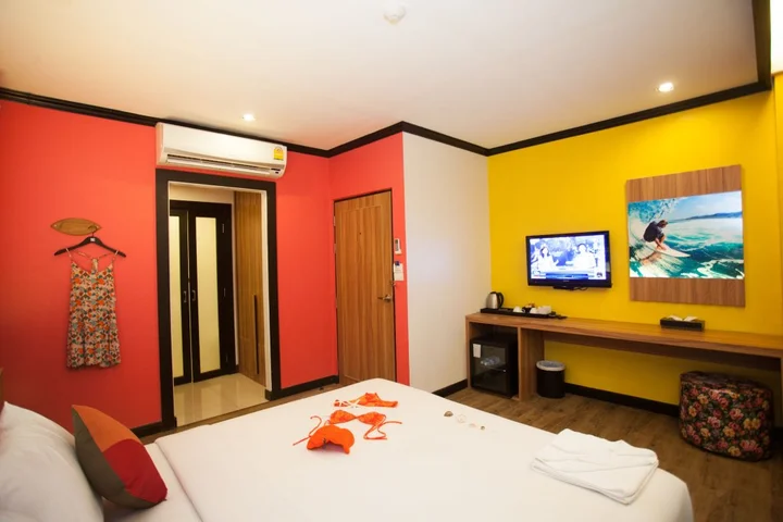 Пхукет: Must Sea Hotel Kata