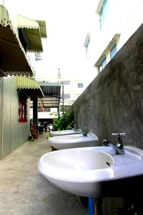 Муанг: i Hostel Phuket