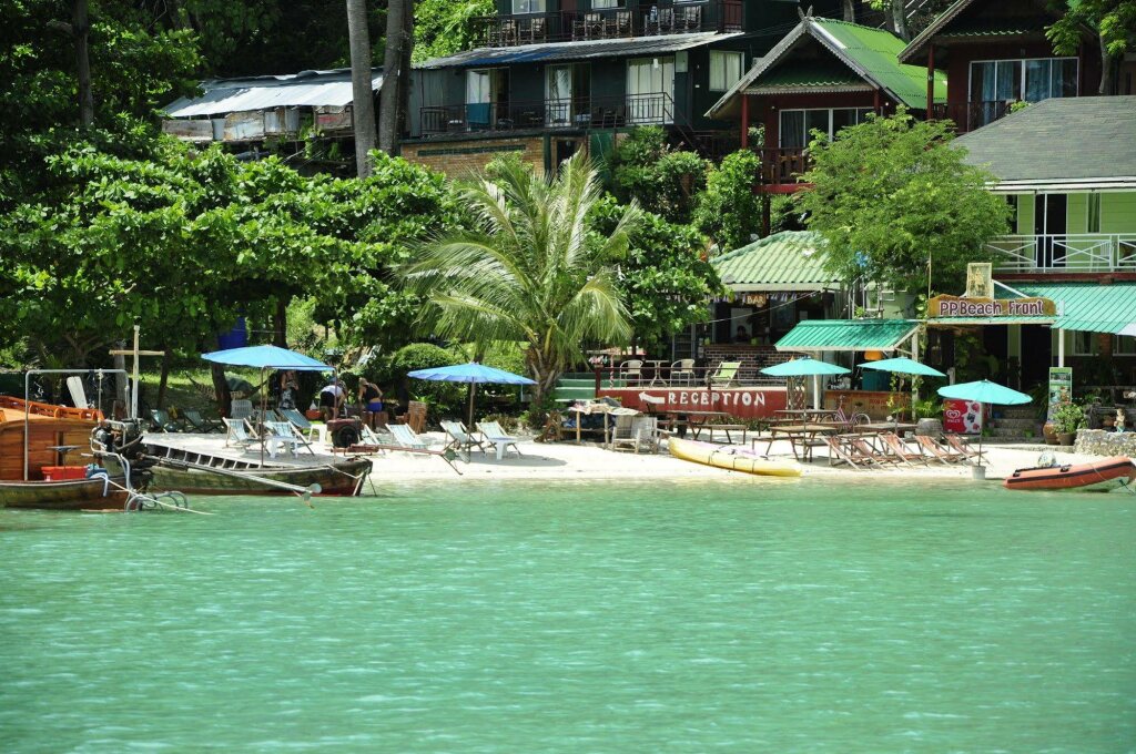 Phi Phi Beach Front Resort — фото 1