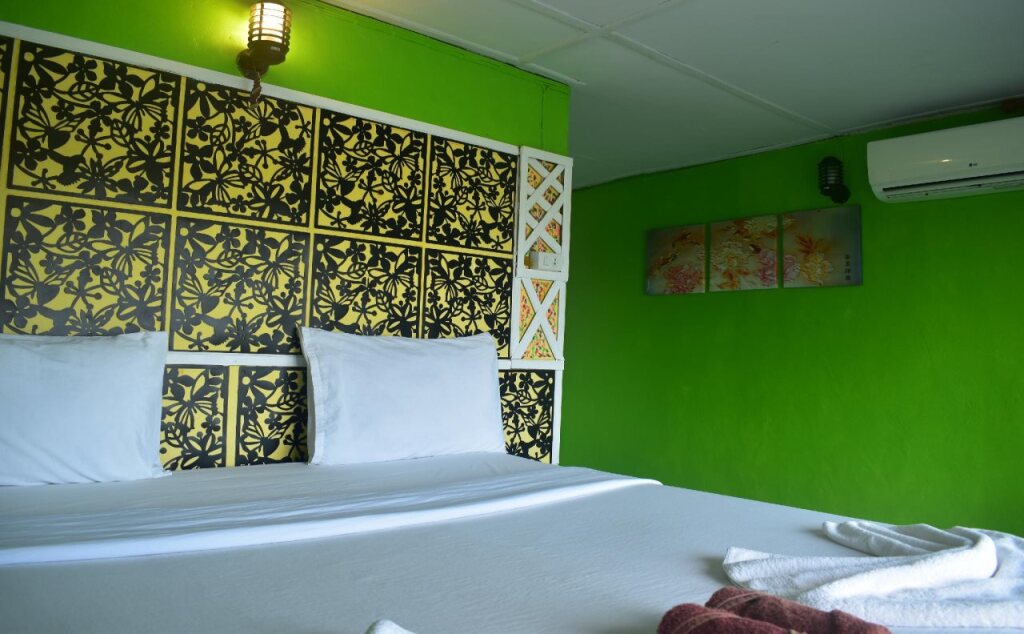 Пхи-Пхи-Дон: Phi Phi Beach Front Resort