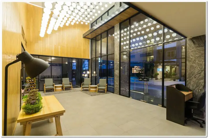 Паттайя: Sea Me Spring Hotel