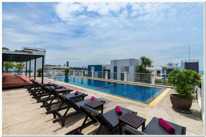 Паттайя: Sea Me Spring Hotel
