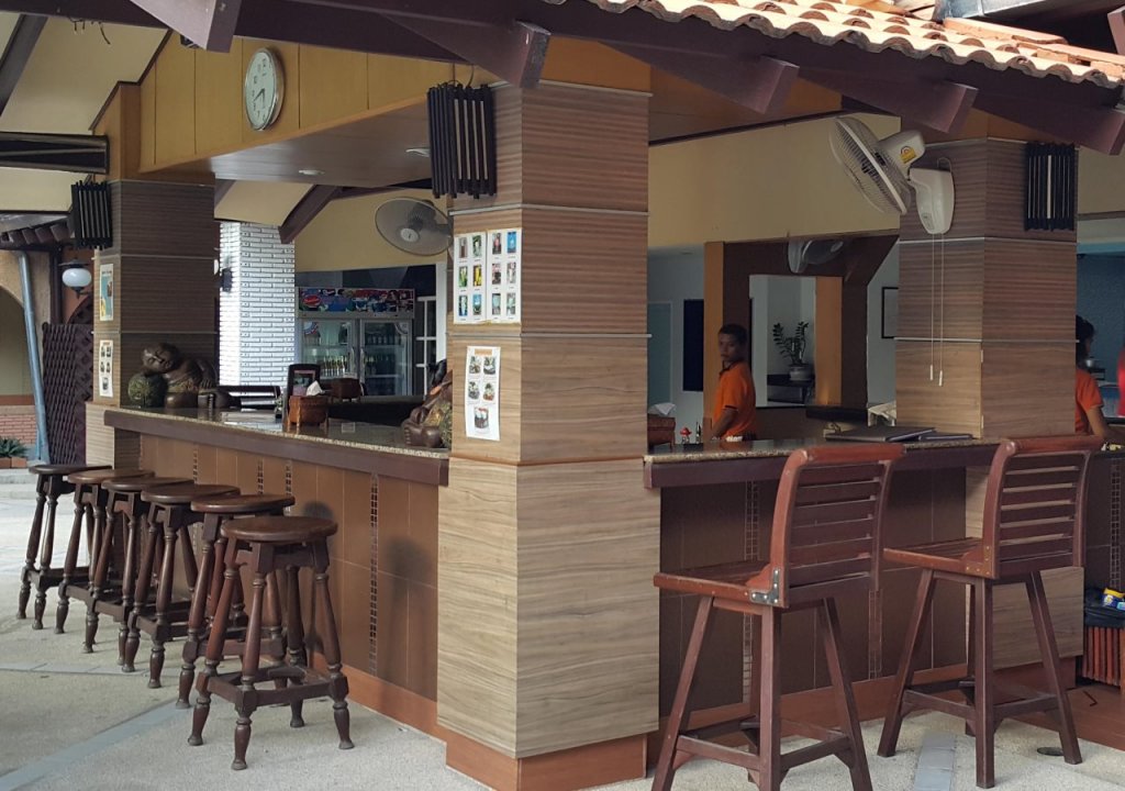 Паттайя: Sabai Inn