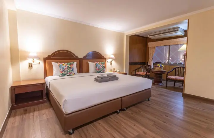 Паттайя: Sabai Inn