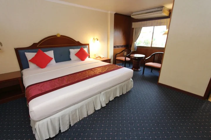 Паттайя: Sabai Inn