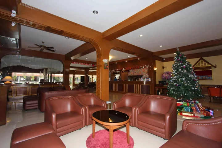 Паттайя: Sabai Inn