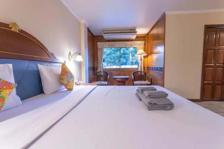 Паттайя: Sabai Inn
