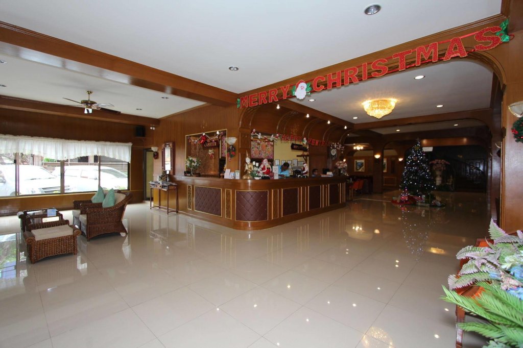Паттайя: Sabai Inn