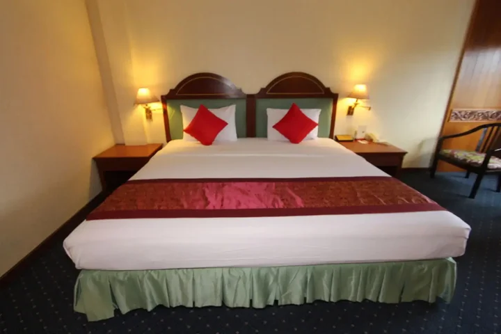 Паттайя: Sabai Inn