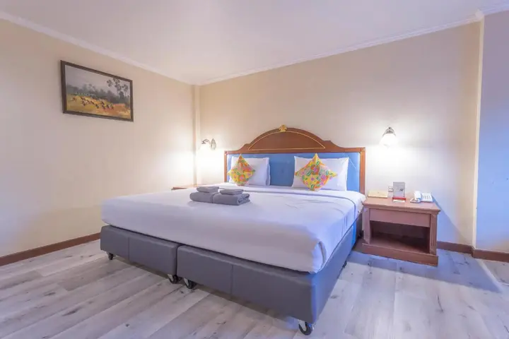 Паттайя: Sabai Inn