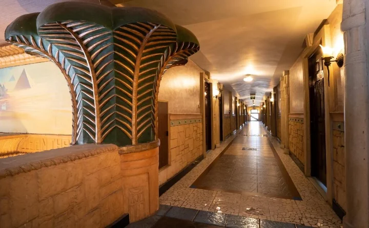 Паккрет: Отель Luxor Bangkok