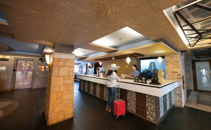 Паккрет: Отель Luxor Bangkok