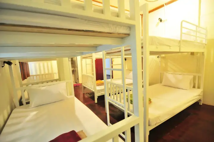 Пхи-Пхи-Дон: October Hostel