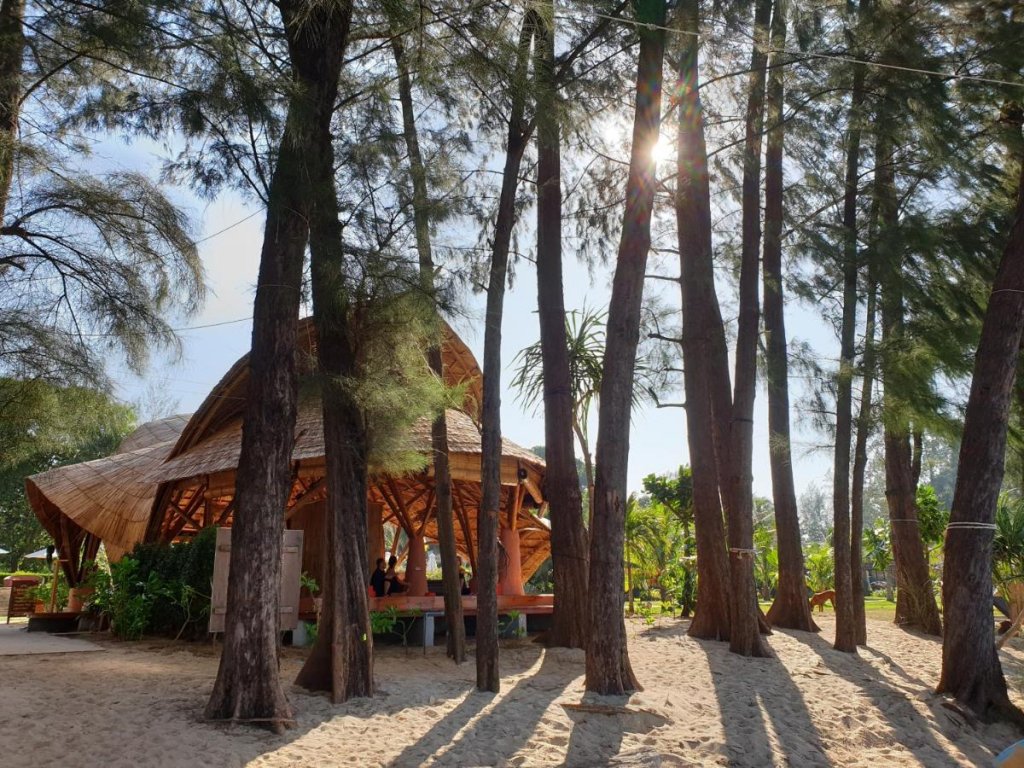 Ланта: Отель Long Beach Chalet