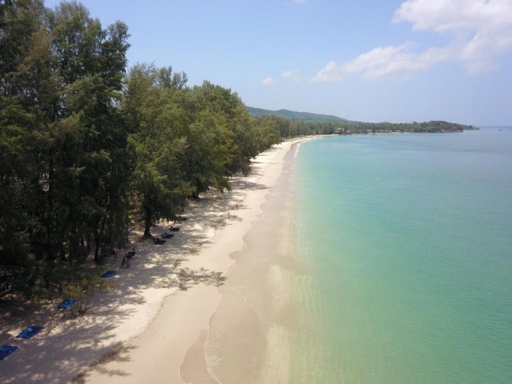 Ланта: Отель Long Beach Chalet