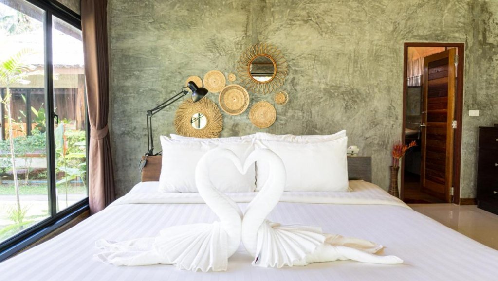 Ланта: Отель Long Beach Chalet