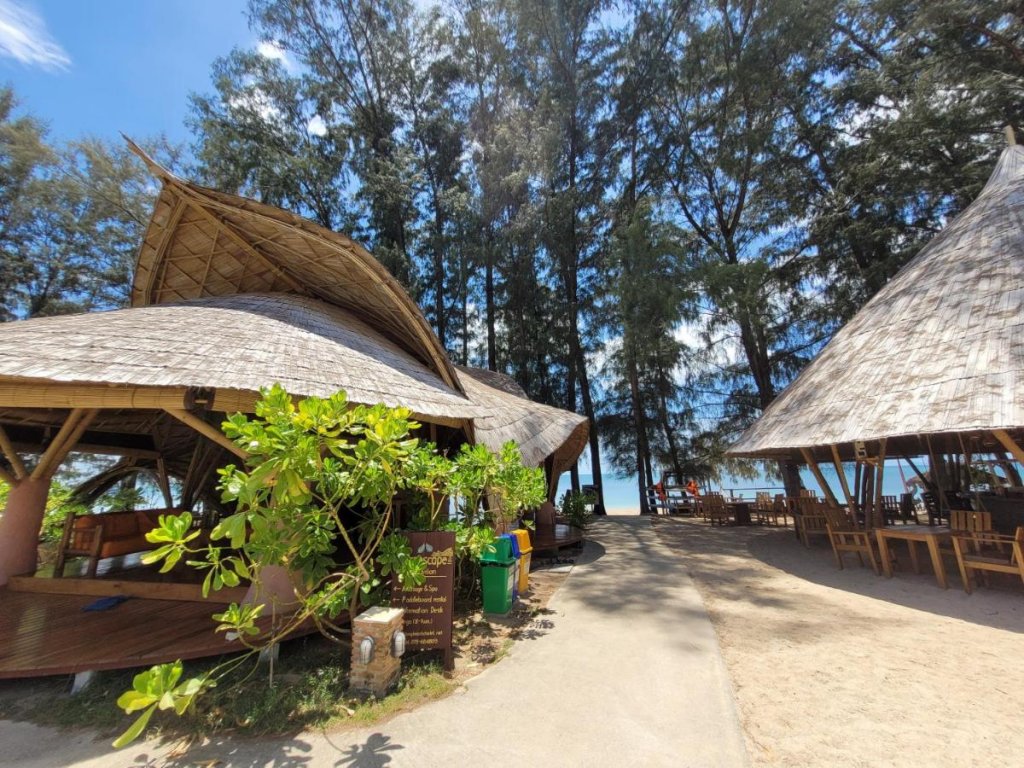 Ланта: Отель Long Beach Chalet