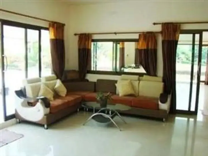Сай Йок: Saitharn Iyara Resort &Spa