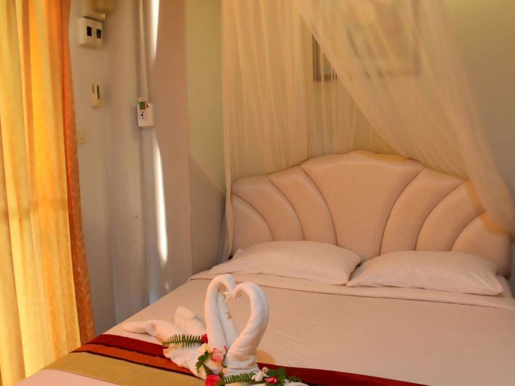 Сай Йок: Saitharn Iyara Resort &Spa