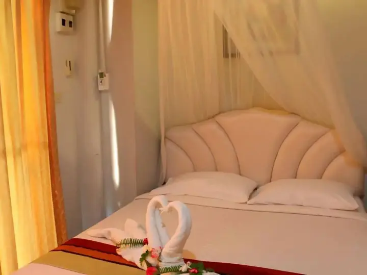 Сай Йок: Saitharn Iyara Resort &Spa