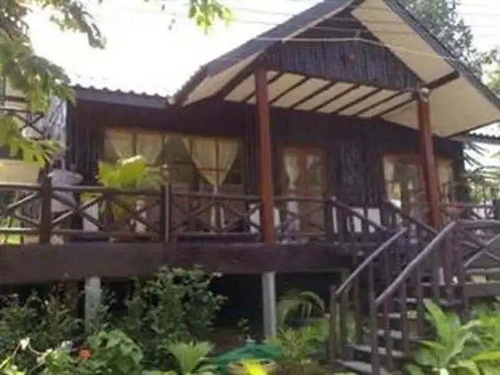 Сай Йок: Saitharn Iyara Resort &Spa