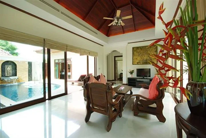 Тхаланг: Les Palmares Villas