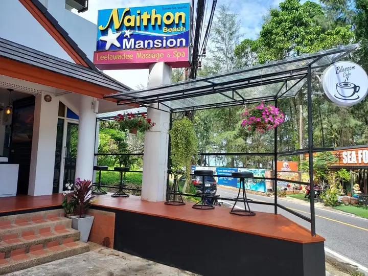 Naithon Beach Mansion — фото 2