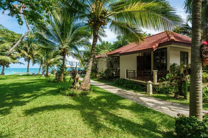 Самуи: Promtsuk Buri Resort