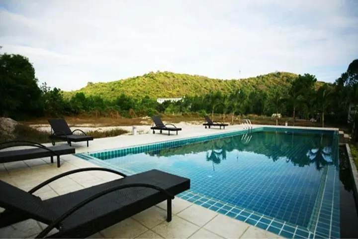 Районг: White at Sea Resort