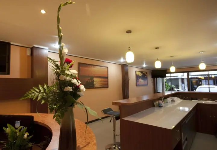 Кату: Sun Beach House