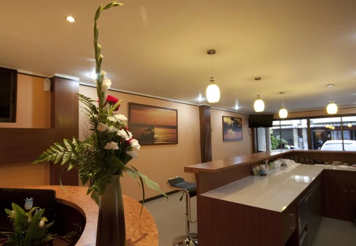 Кату: Sun Beach House