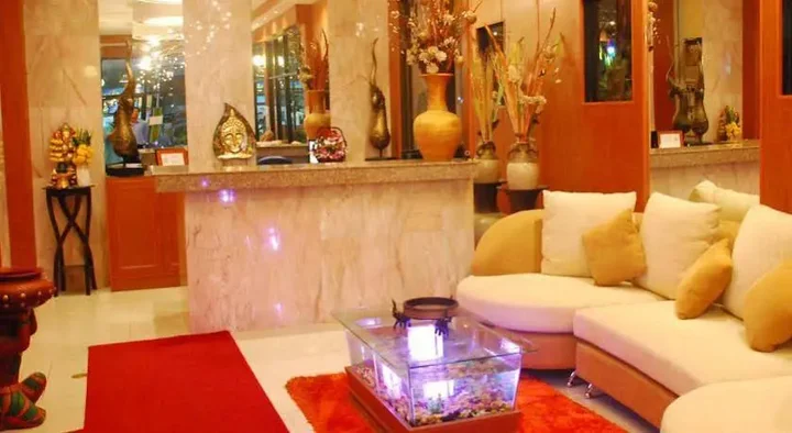 Кату: Palm Beach Hotel Phuket