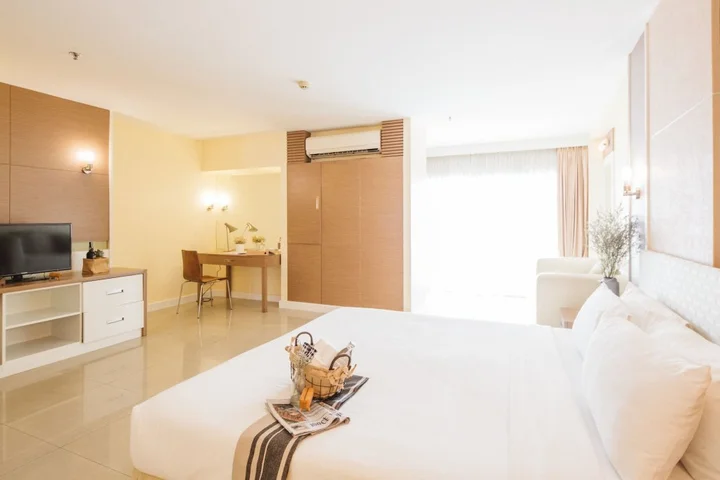 Самутпракан: Clef Hotel