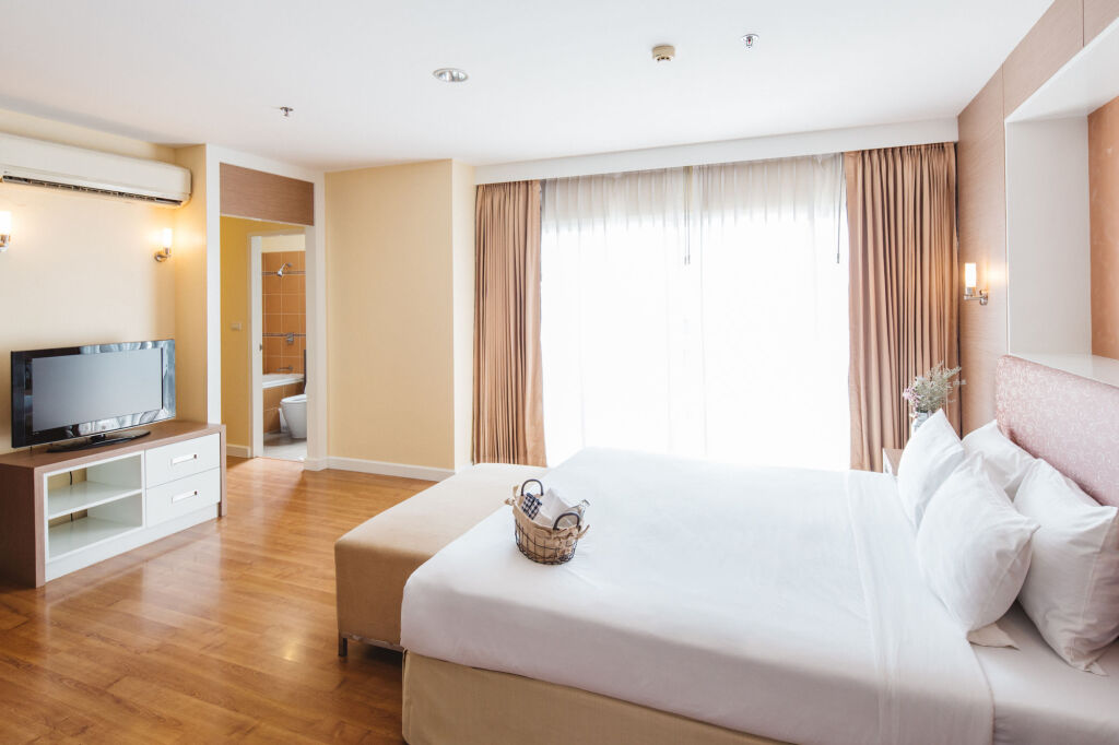 Самутпракан: Clef Hotel