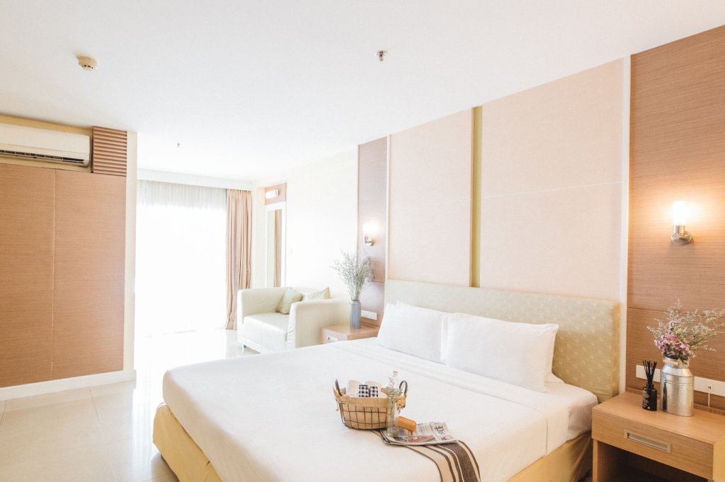 Самутпракан: Clef Hotel