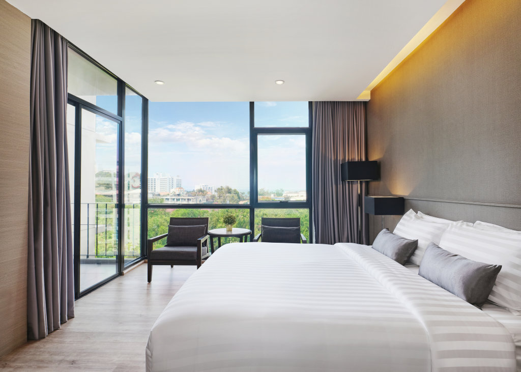 Паттайя: Altera Hotel and Residence