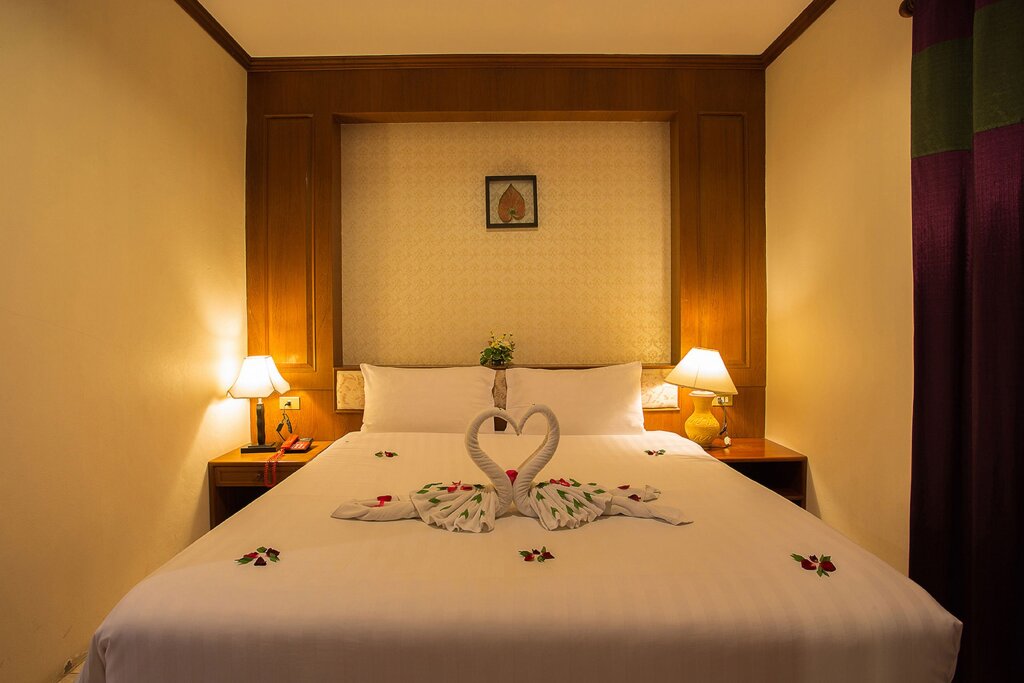 Кату: Thanthip Beach Resort