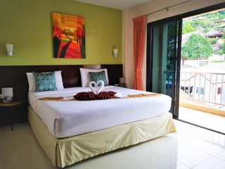 Кату: Seven Seas Hotel