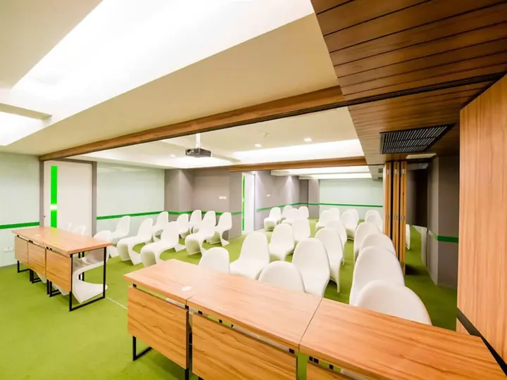 Бангкок: Myhotel CMYK Ratchada