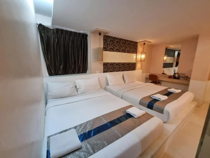 Бангкок: The Cozi Inn
