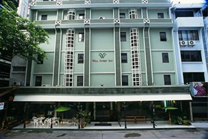 Бангкок: Wall Street Inn