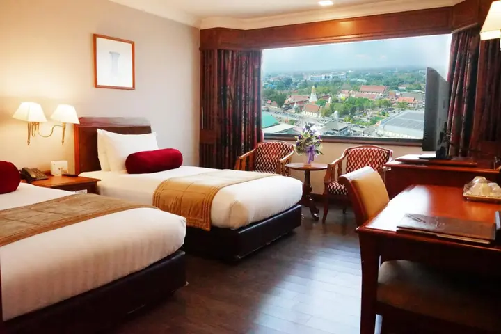 Пхитсанулок: Topland Hotel & Convention Centre