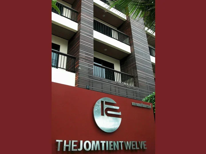 Паттайя: The Jomtien Twelve