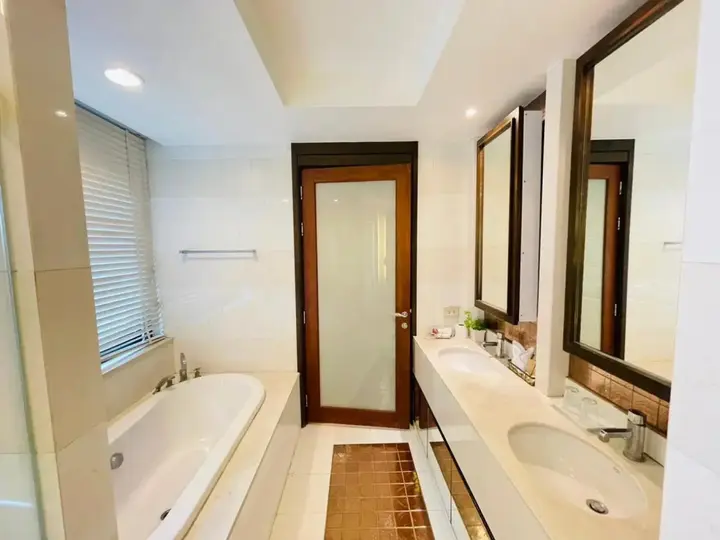 Чонбури: Royal Sammuk villas